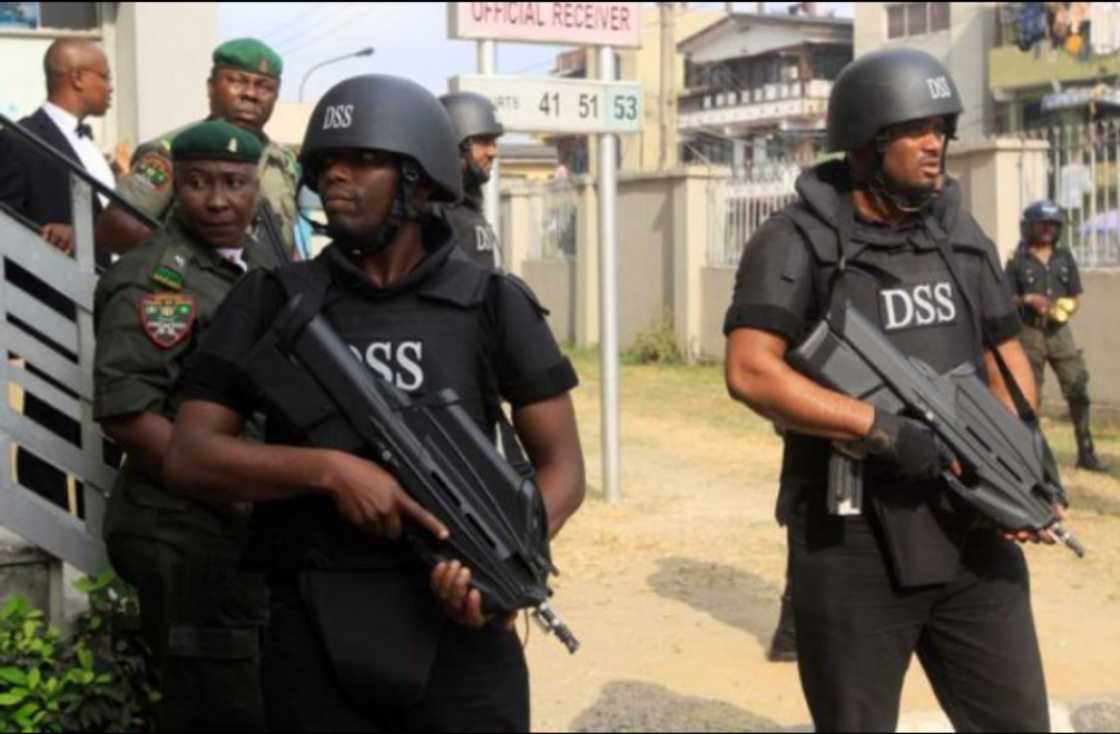 Bayelsa: DSS ta karyata zargin kama yaran Shugaban alkalan Najeriya su 2 Bayelsa: DSS ta karyata zargin kama yaran Shugaban alkalan Najeriya su 2
