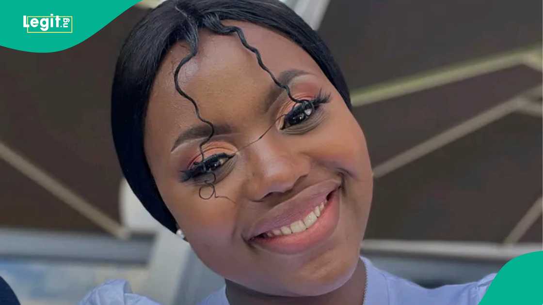 Lady shares how her grandfather handed his savings to her before his death.
