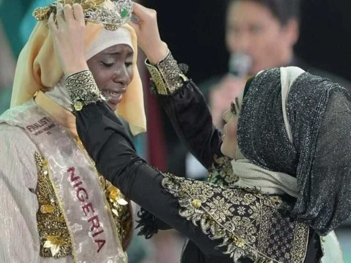 Tuna baya: A 2013, Musulma 'yar Najeriya ta ci gasar sarauniyar kyau ta duniya Tuna baya: A 2013, Musulma 'yar Najeriya ta ci gasar sarauniyar kyau ta duniya