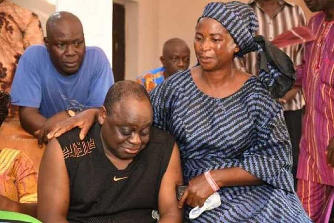 Abinda diyata ta sanar dani kafin mutuwarta - Mahaifin marigayiya Arotile Abinda diyata ta sanar dani kafin mutuwarta - Mahaifin marigayiya Arotile