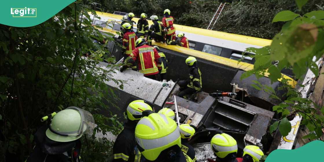 Train carrying over 100 passengers derails in Germany Train carrying over 100 passengers derails in Germany