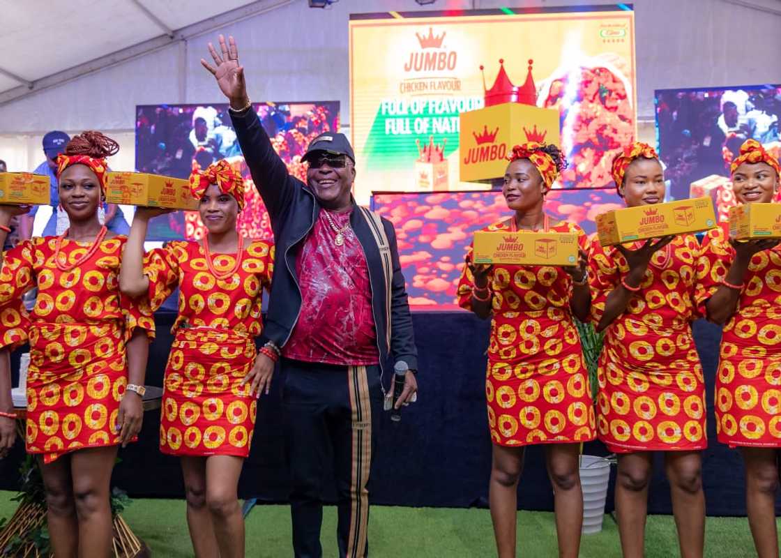 King of Afro Juju Sir Shina Peters wows GB foods distributors at the launch of Jumbo Seasoning Cubes