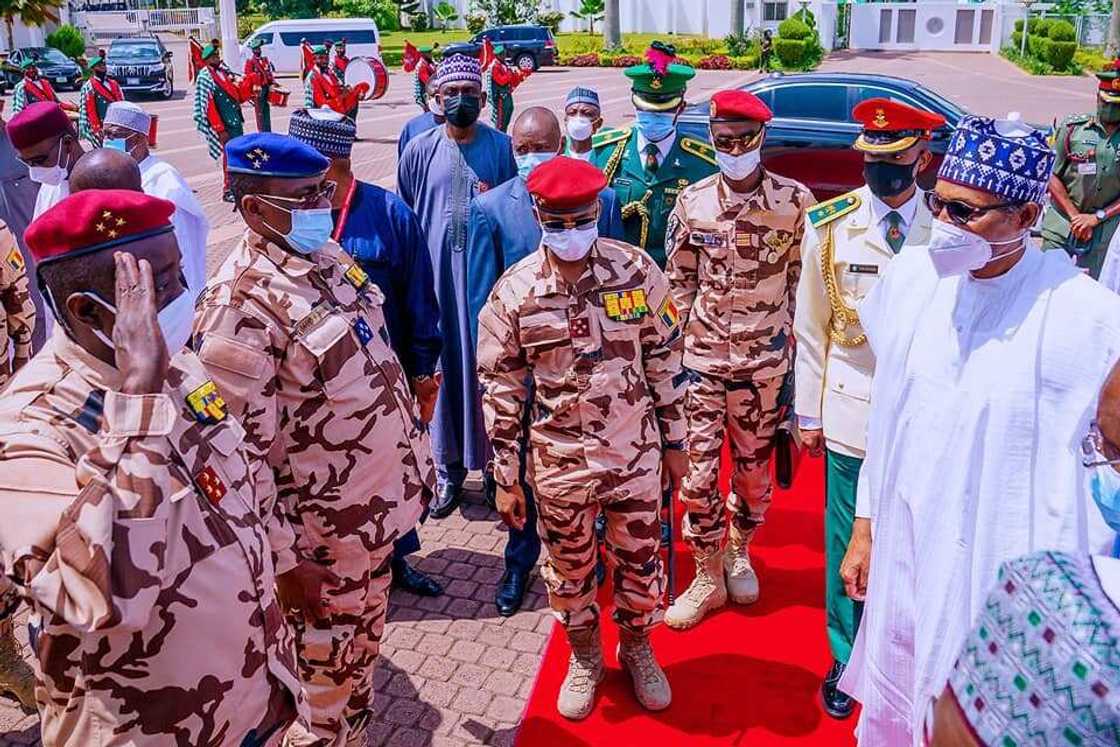 Yanzu-yanzu: Shugaba Buhari ya karbi bakuncin sabon shugaban Chadi, Mahamat Deby Yanzu-yanzu: Shugaba Buhari ya karbi bakuncin sabon shugaban Chadi, Mahamat Deby