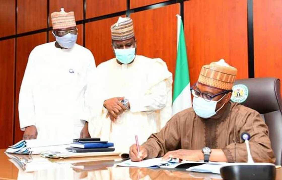 FG da jihar Neja na neman tattaunawa da wadanda suka sace daliban Kagara FG da jihar Neja na neman tattaunawa da wadanda suka sace daliban Kagara