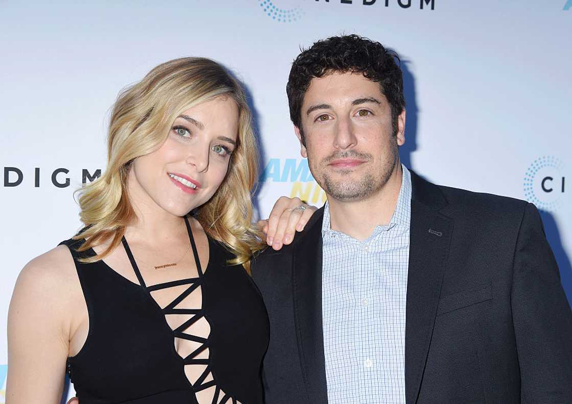 Jenny Mollen and Jason Biggs in Hollywood, California. Jenny Mollen and Jason Biggs in Hollywood, California.
