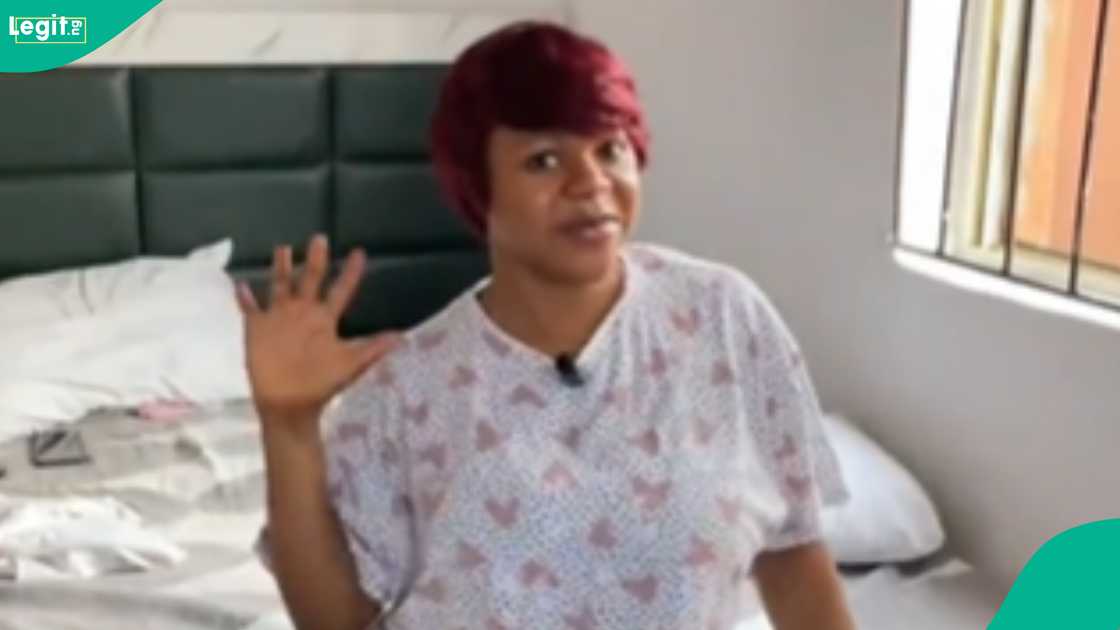 A lady trends as she hails her brother’s wife for running away and leaving him with four children. A lady trends as she hails her brother’s wife for running away and leaving him with four children.