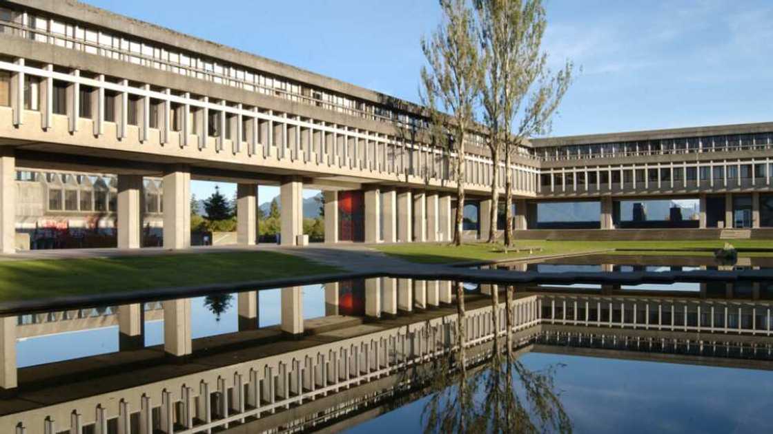 Simon Fraser University - Burnaby, British Columbia Simon Fraser University - Burnaby, British Columbia