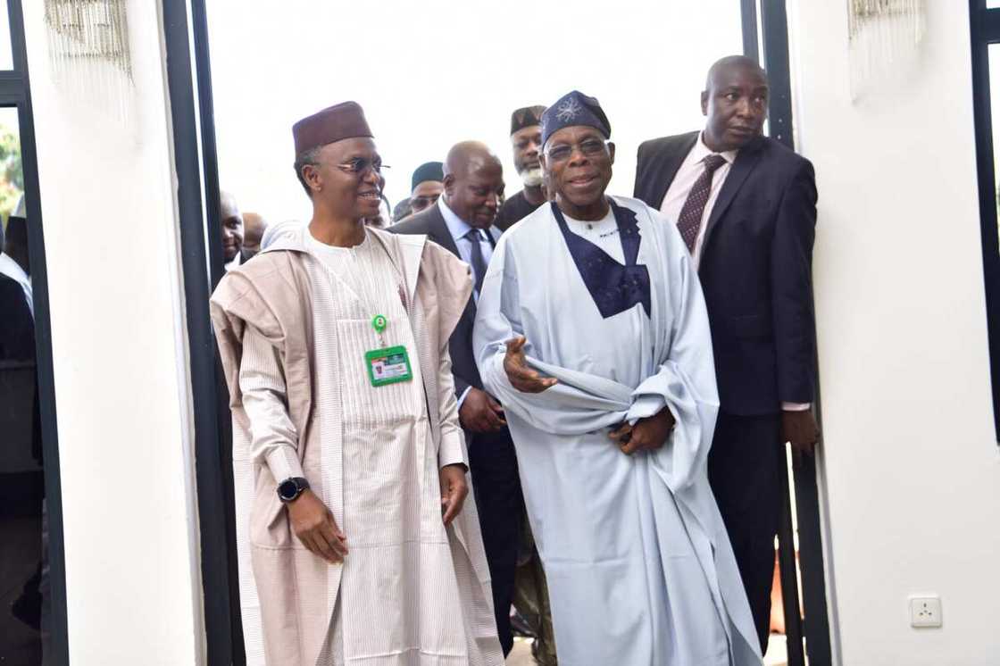 Obasanjo ya kai wa El-Rufa'i ziyarar bazata a Kaduna Obasanjo ya kai wa El-Rufa'i ziyarar bazata a Kaduna