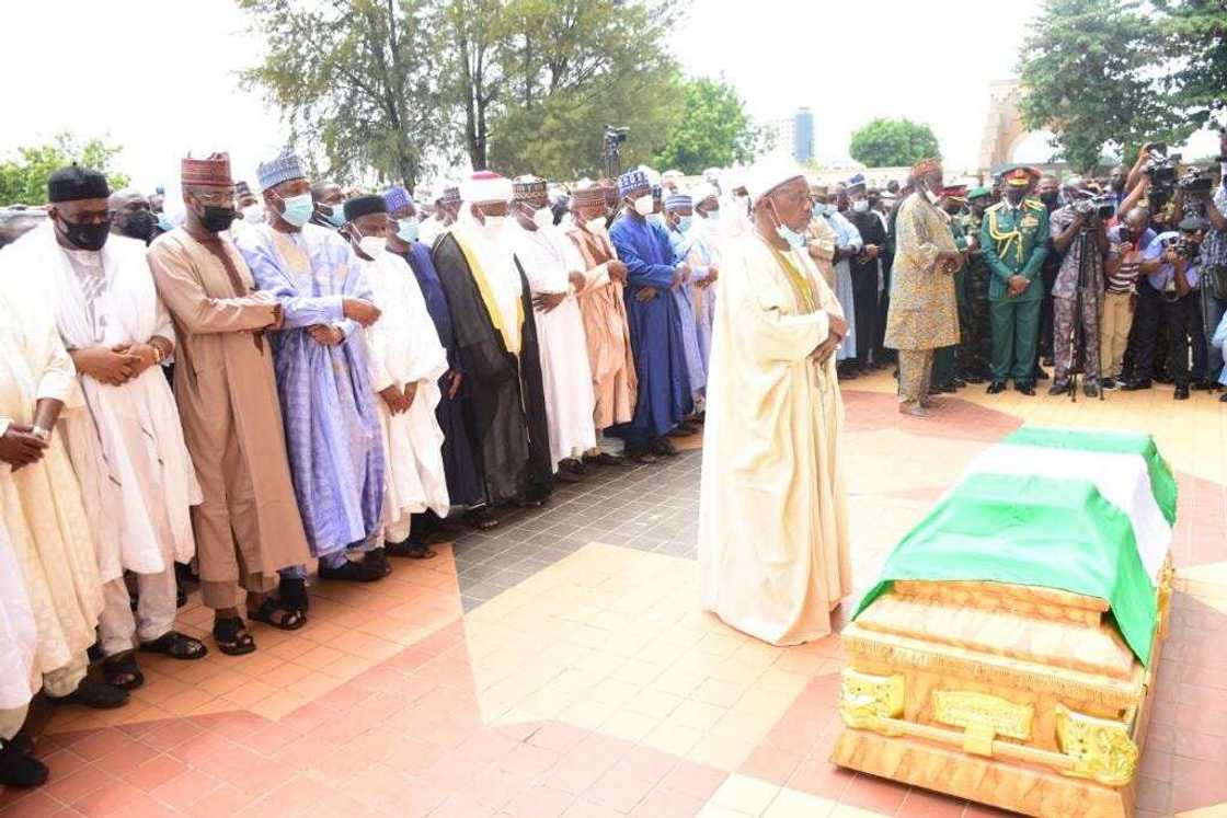 Akalla sau 6 ya zo Borno, ya lashi takobin kawar da Boko Haram: Zulum ya yi jimamin rashin Attahiru