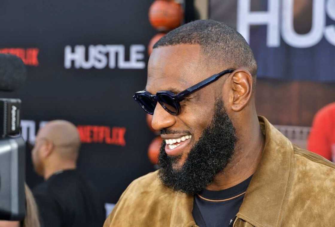 LeBron James, Basketball, Los Angeles Lakers LeBron James, Basketball, Los Angeles Lakers