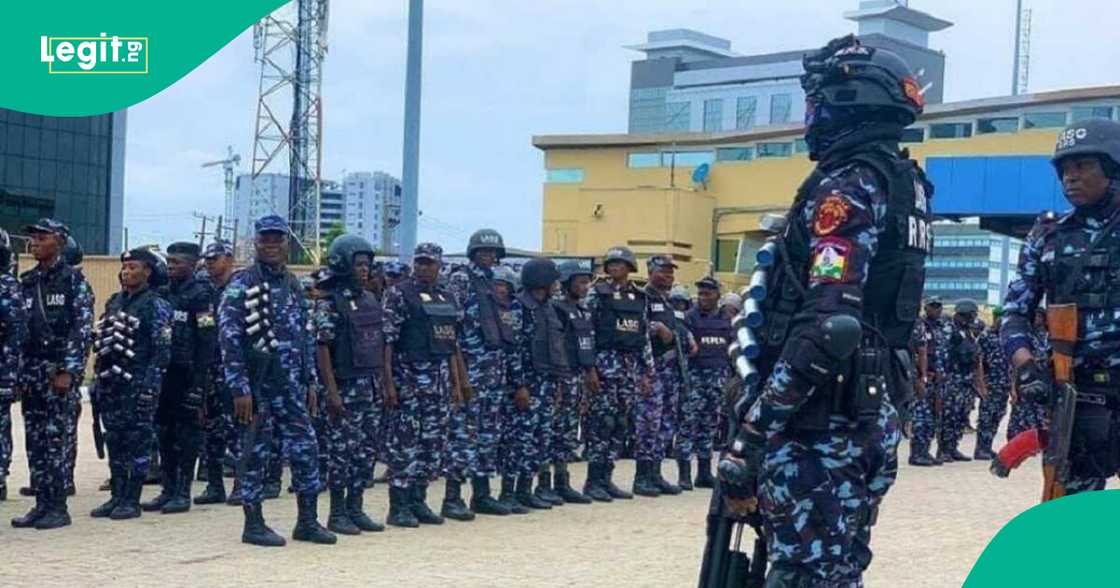 Yan sanda. Yan sanda.