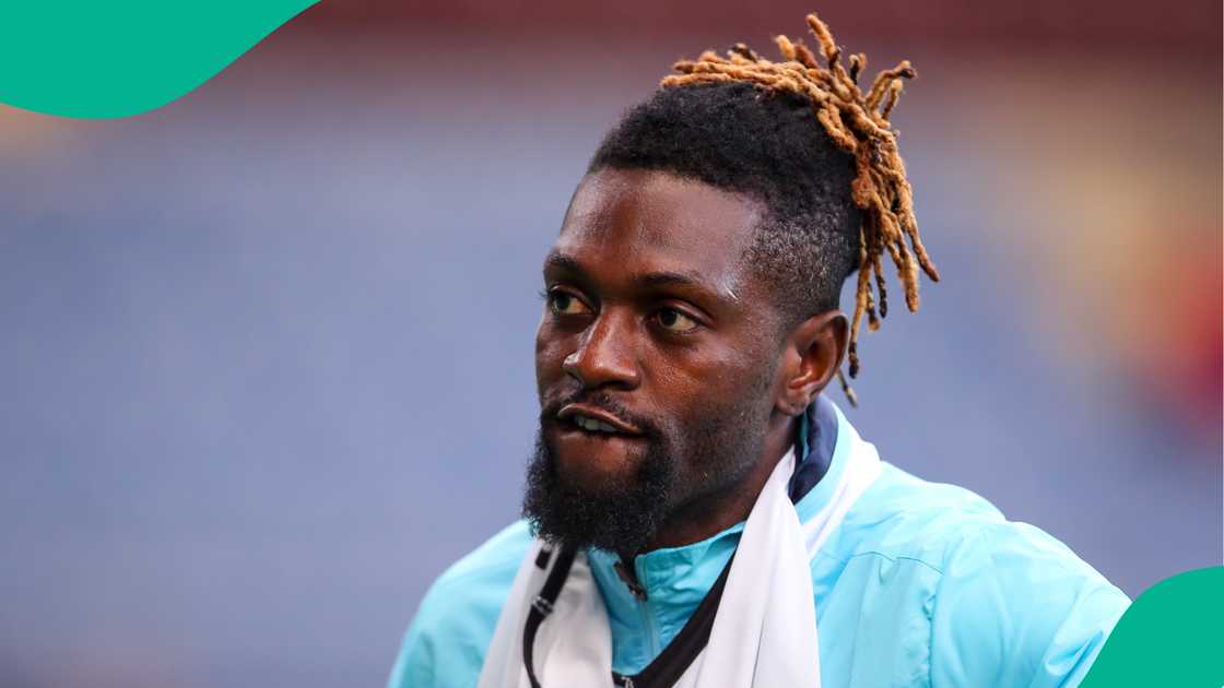 Emmanuel Adebayor buys BMW X7 Emmanuel Adebayor buys BMW X7