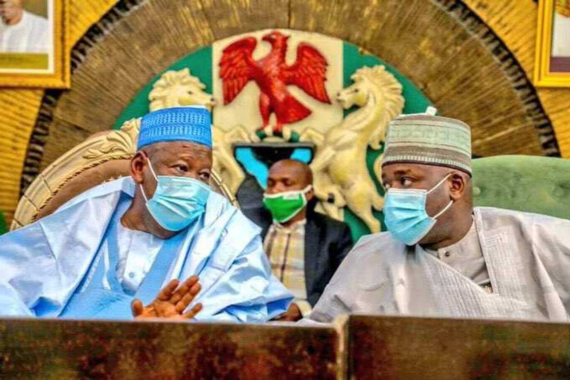 Zuwan Ramadan: Ganduje Ya ƙona kayan Abinci da suka Lalace na 90 miliyan saboda Ramadan Zuwan Ramadan: Ganduje Ya ƙona kayan Abinci da suka Lalace na 90 miliyan saboda Ramadan