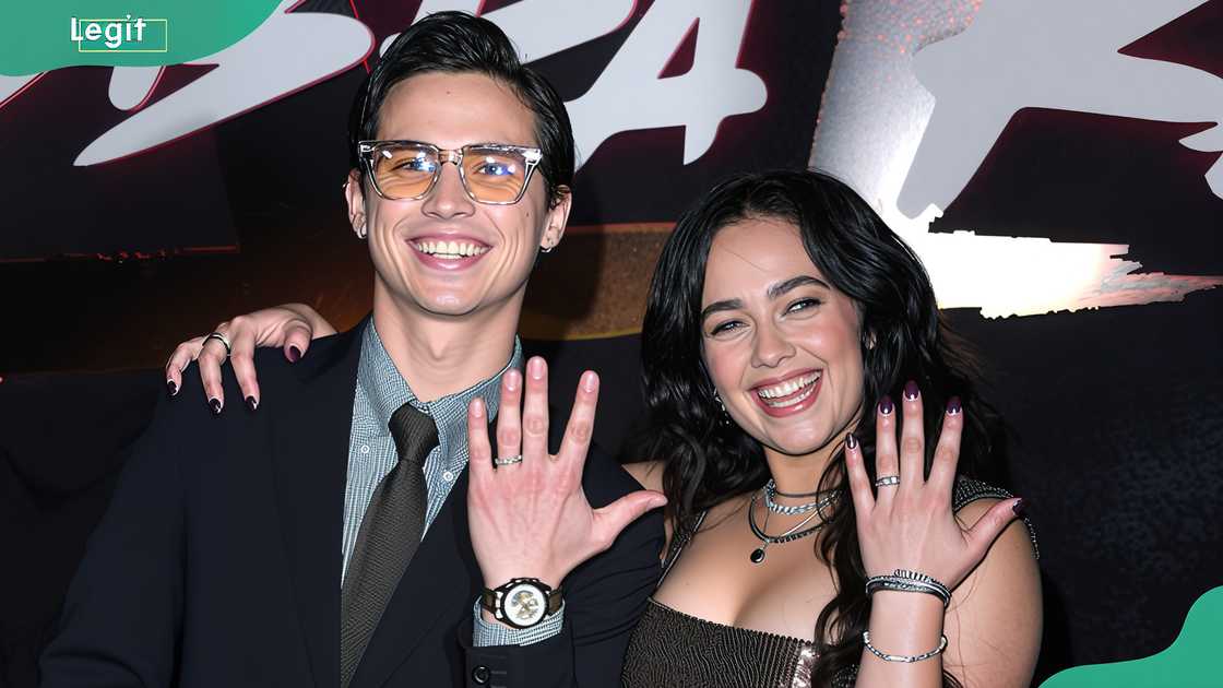 Tanner Buchanan and Mary Mouser at The Egyptian Theatre Hollywood Tanner Buchanan and Mary Mouser at The Egyptian Theatre Hollywood