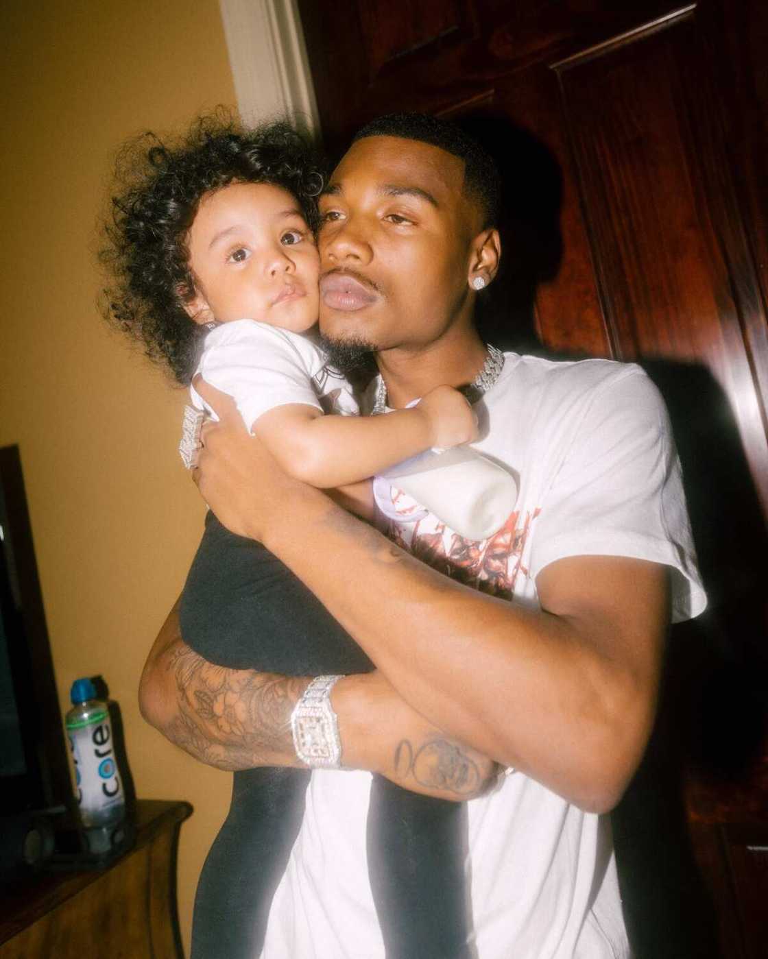 Armon Warren’s ex-girlfriend Armon Warren’s ex-girlfriend