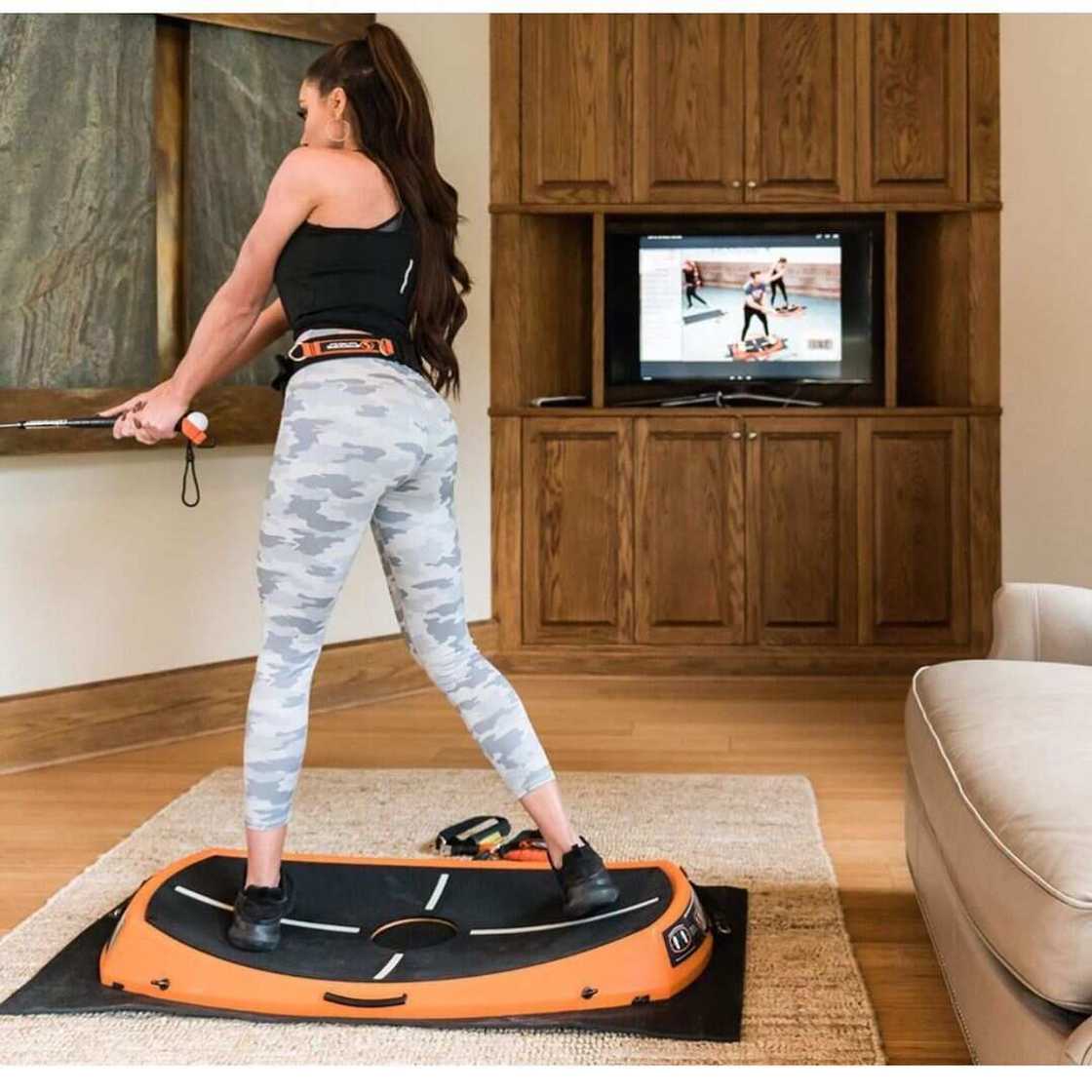 Holly Sonders bio: age, plastic surgery, husband Holly Sonders bio: age, plastic surgery, husband