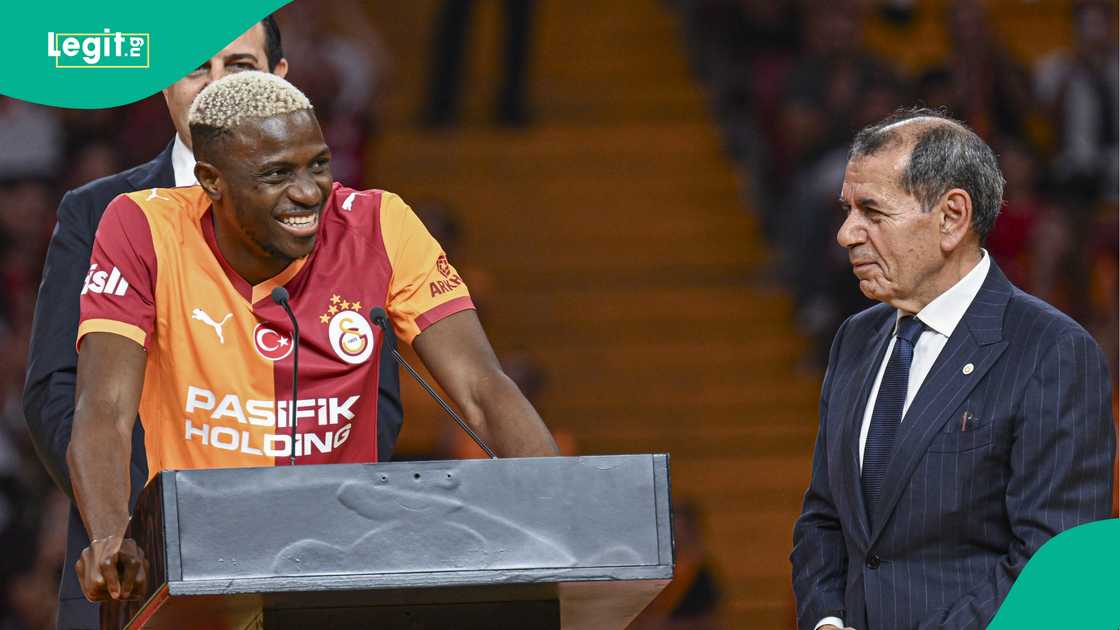 Victor Osimhen, Dursun Ozbek, Galatasaray, Rams Park, Istanbul, Turkiye. Victor Osimhen, Dursun Ozbek, Galatasaray, Rams Park, Istanbul, Turkiye.