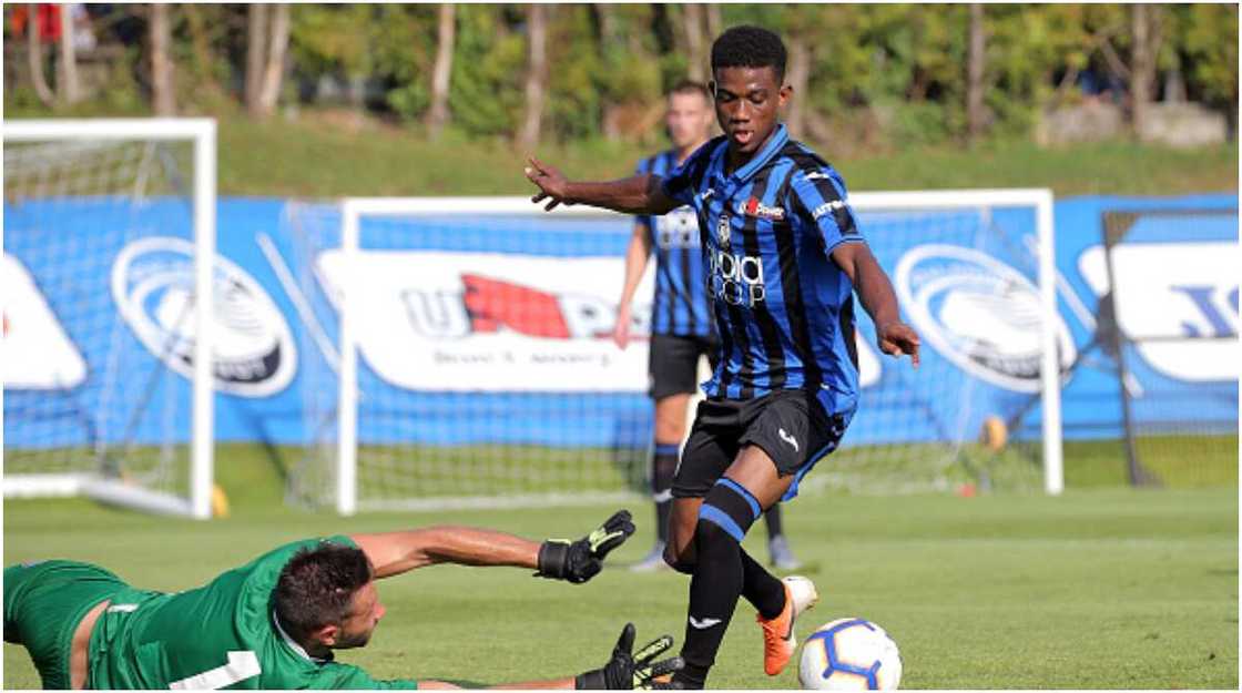 Amad Diallo: Manchester United signing posts picture on a plane heading to Old Trafford Amad Diallo: Manchester United signing posts picture on a plane heading to Old Trafford