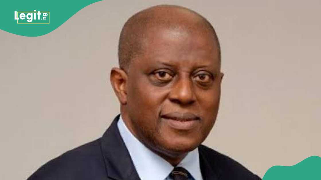 The Nigerian naira continues its dip against the dollar as Olayemi Cardoso-led Central Bank of Nigeria (CBN) takes action to stabilise the market. The Nigerian naira continues its dip against the dollar as Olayemi Cardoso-led Central Bank of Nigeria (CBN) takes action to stabilise the market.
