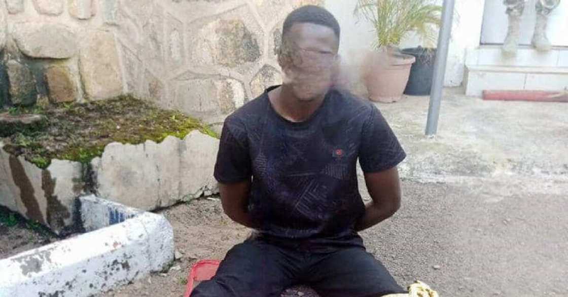 Sojoji Sun Kama Sajan Ɗan Sanda da Carbin Harsasai 370 a Plateau Sojoji Sun Kama Sajan Ɗan Sanda da Carbin Harsasai 370 a Plateau