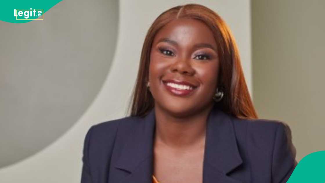 Joy as CBN employee marks her 5-year anniversary at Nigeria's apex bank, people react to her post