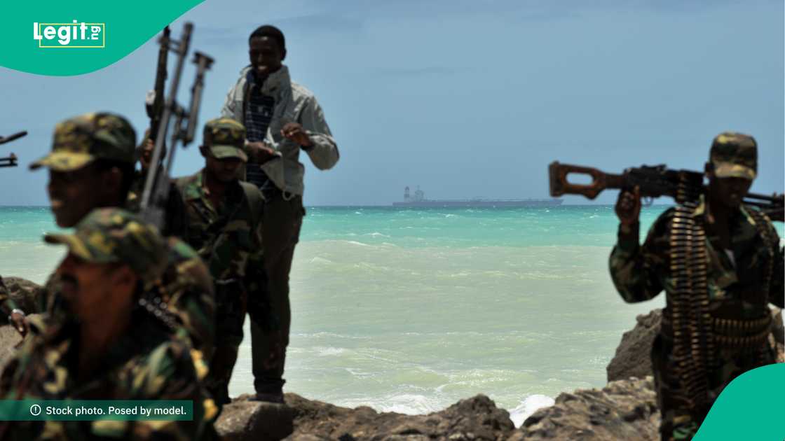 'Yan fashin teku sun sace jirgin ruwa dauke da dubunnan litocin mai a Somaliya