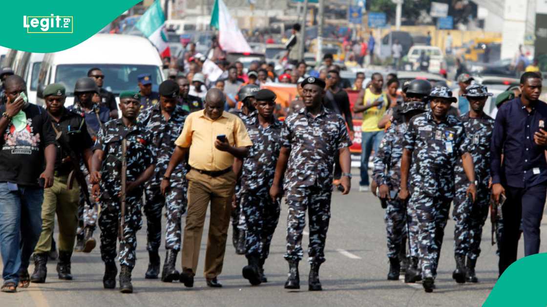 The Lagos State Police Command uncovered a “Yahoo School” in Iju, arresting four suspects and rescuing six trainees, including a 12-year-old boy. The Lagos State Police Command uncovered a “Yahoo School” in Iju, arresting four suspects and rescuing six trainees, including a 12-year-old boy.
