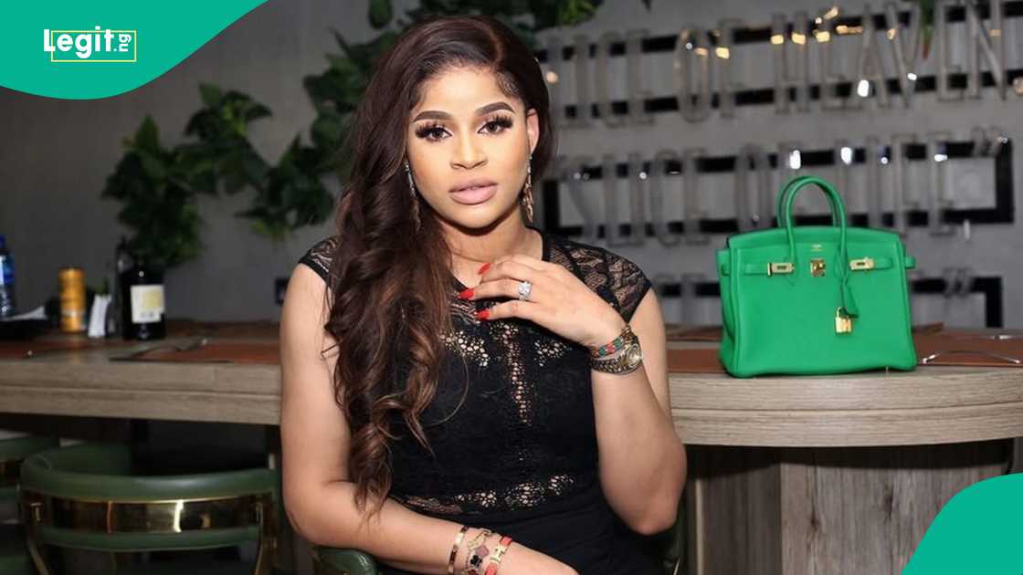 Iheoma Nnadi is married to footballer Emmanuel Emenike Iheoma Nnadi is married to footballer Emmanuel Emenike