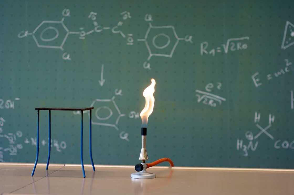 scientific equipment scientific equipment