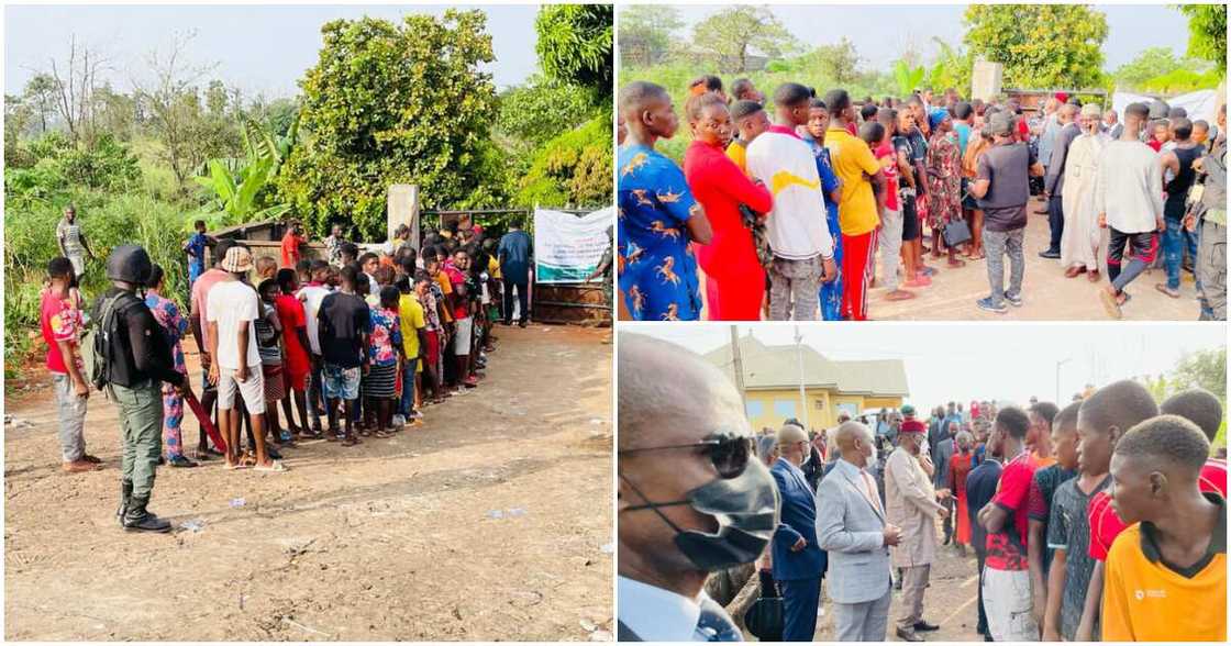 Voters in last-minute rush to pick up PVCs Voters in last-minute rush to pick up PVCs