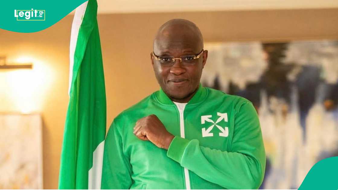 Pastor Tobi Adegboyega video calls Cubana Chiefpriest during srevice for Peller, video surfaces Pastor Tobi Adegboyega video calls Cubana Chiefpriest during srevice for Peller, video surfaces