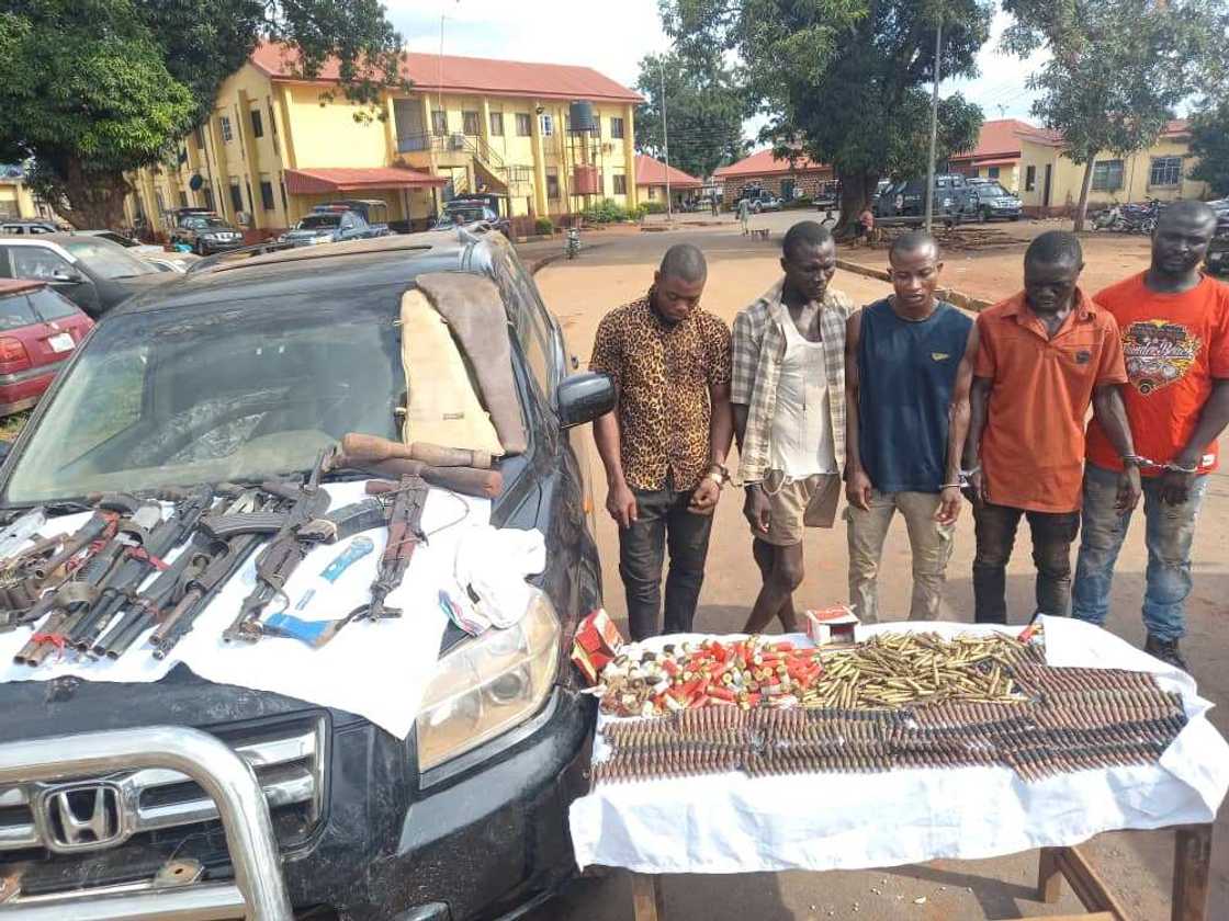 3 robbery suspects killed as police intercept 753 GPMG ammunition in southeast 3 robbery suspects killed as police intercept 753 GPMG ammunition in southeast