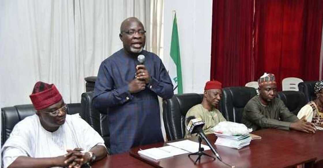 Ku fito da sunayen Malaman zabe nan da sa’a 48 – PDP ta fadawa INEC Ku fito da sunayen Malaman zabe nan da sa’a 48 – PDP ta fadawa INEC