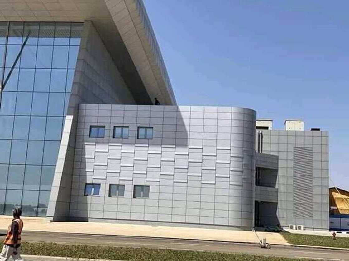 Hotunan sashen filin jirgin sama na Kano da gwamnatin Buhari ta zamanantar Hotunan sashen filin jirgin sama na Kano da gwamnatin Buhari ta zamanantar