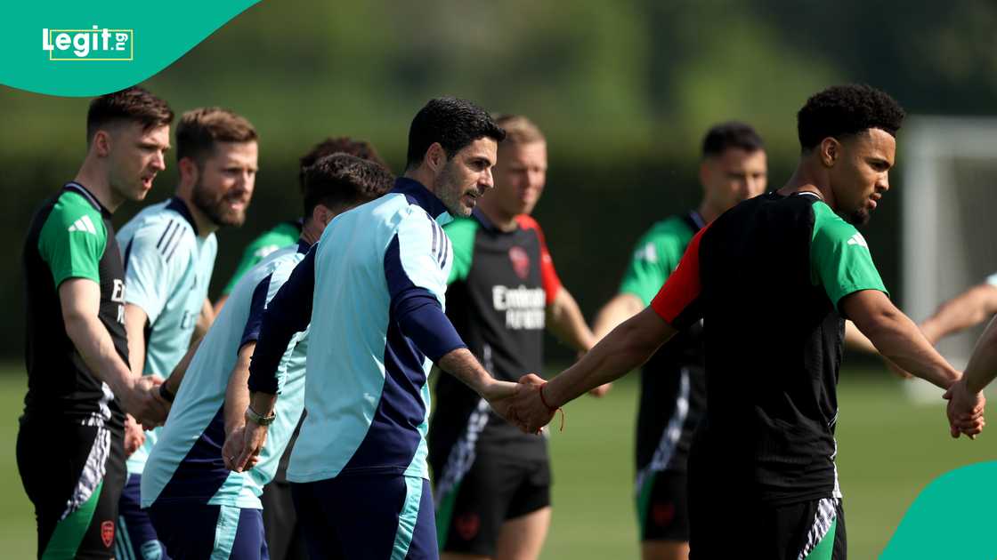 Mikel Arteta, Arsenal, PSG, Champions League. Mikel Arteta, Arsenal, PSG, Champions League.