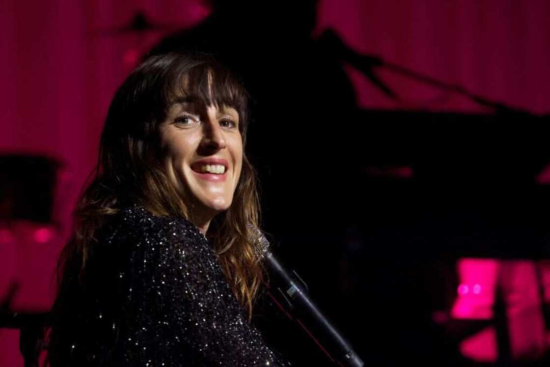 Juliette Armanet évoque l'interruption de son concert à Bercy Juliette Armanet évoque l'interruption de son concert à Bercy