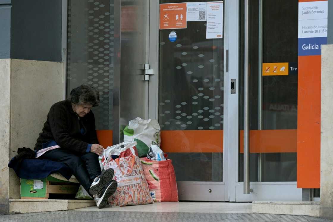 Argentina's poverty levels fell sharply in the last half of 2024, in tandem with falling inflation, after jumping in the first six months of Javier Milei's presidency Argentina's poverty levels fell sharply in the last half of 2024, in tandem with falling inflation, after jumping in the first six months of Javier Milei's presidency