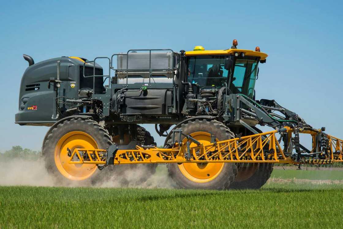 Sprayer machine Sprayer machine