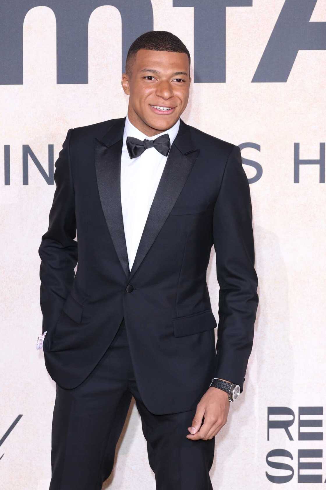 Kylian Mbappé à l'amfAR Gala de Cannes 2022.
Photo : Daniele Venturelli/Getty Images for amfAR Kylian Mbappé à l'amfAR Gala de Cannes 2022.
Photo : Daniele Venturelli/Getty Images for amfAR