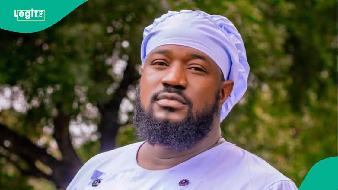 Mofe Duncan shares sad news about father's demise Mofe Duncan shares sad news about father's demise