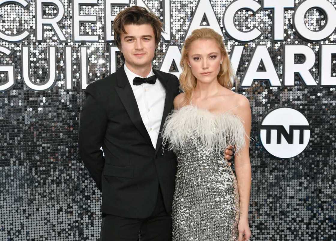 joe keery girlfriend joe keery girlfriend