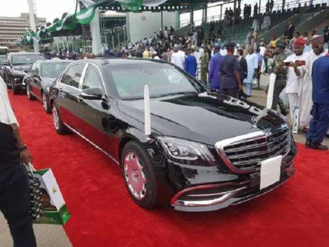 Masana sun bayyana kudin sabuwar motar shugaba Buhari Masana sun bayyana kudin sabuwar motar shugaba Buhari