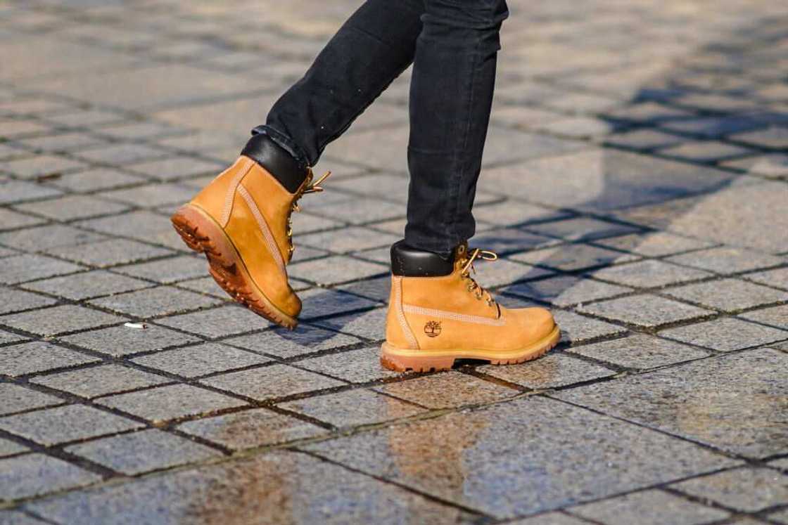 2000s hip-hop fashion brands 2000s hip-hop fashion brands