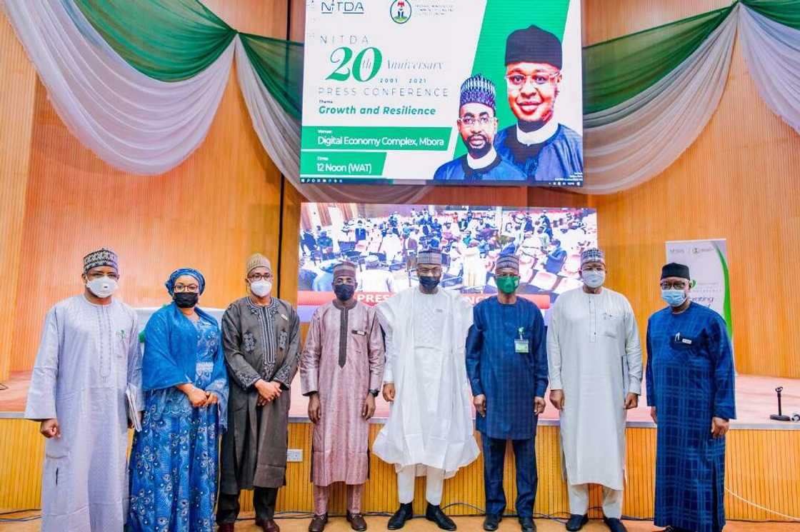 Sheikh Pantami ya bayyana wata babbar Nasara da gwamnatin tarayya ta samu a ɓangaren Fasahar Zamani Sheikh Pantami ya bayyana wata babbar Nasara da gwamnatin tarayya ta samu a ɓangaren Fasahar Zamani