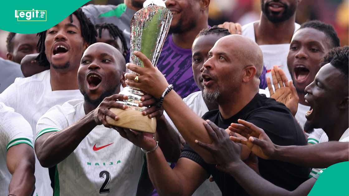 Eric Chelle, Ismaila Sodiq, Super Eagles, Nigeria, Jamaica, Gtech Community Stadium, Brentford, London, England, Unity Cup. Eric Chelle, Ismaila Sodiq, Super Eagles, Nigeria, Jamaica, Gtech Community Stadium, Brentford, London, England, Unity Cup.