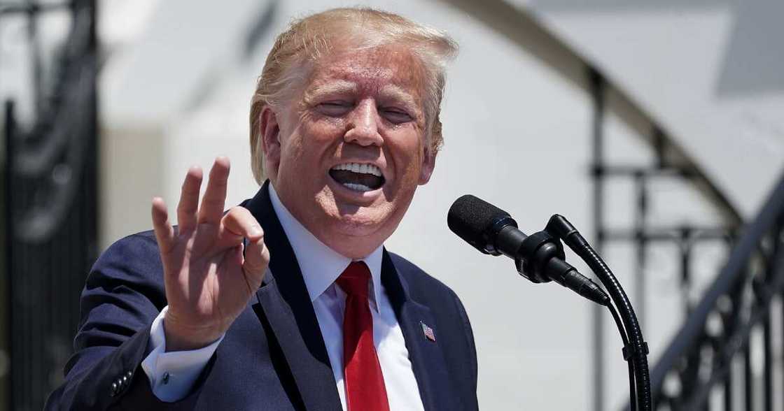 Donald Trump, Truth Social App, Twitter, Facebook Donald Trump, Truth Social App, Twitter, Facebook