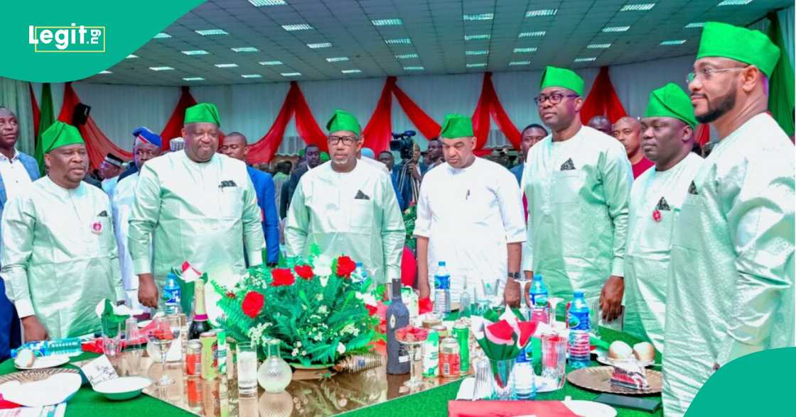 Gwamnonin PDP sun rage yawa a Najeriya Gwamnonin PDP sun rage yawa a Najeriya