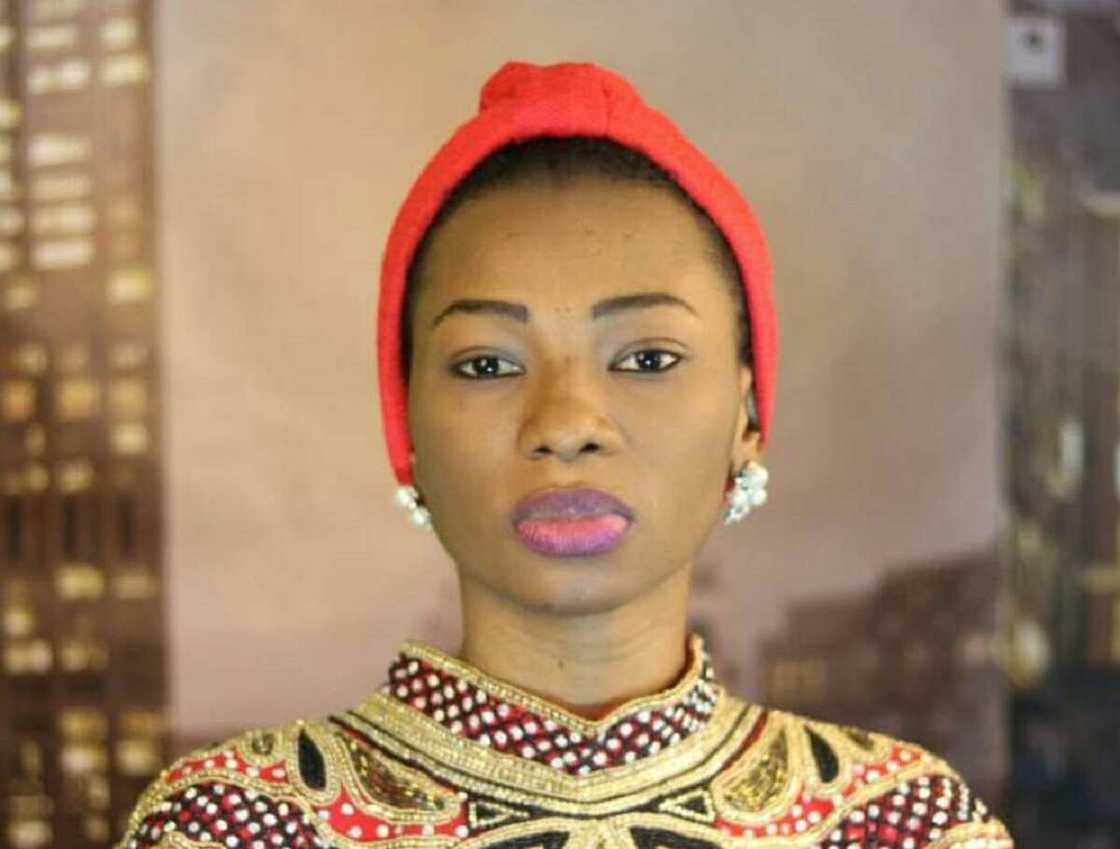 Na sha baƙar wahala: Jaruma mai maganin mata ta magantu kan kama ta da ƴan sanda su ka yi Na sha baƙar wahala: Jaruma mai maganin mata ta magantu kan kama ta da ƴan sanda su ka yi