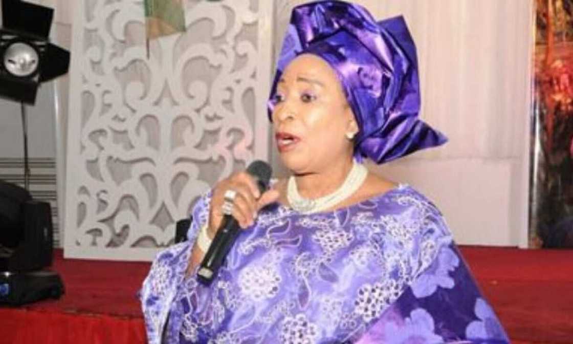 Matar Atiku ta caccaki Buhari Matar Atiku ta caccaki Buhari