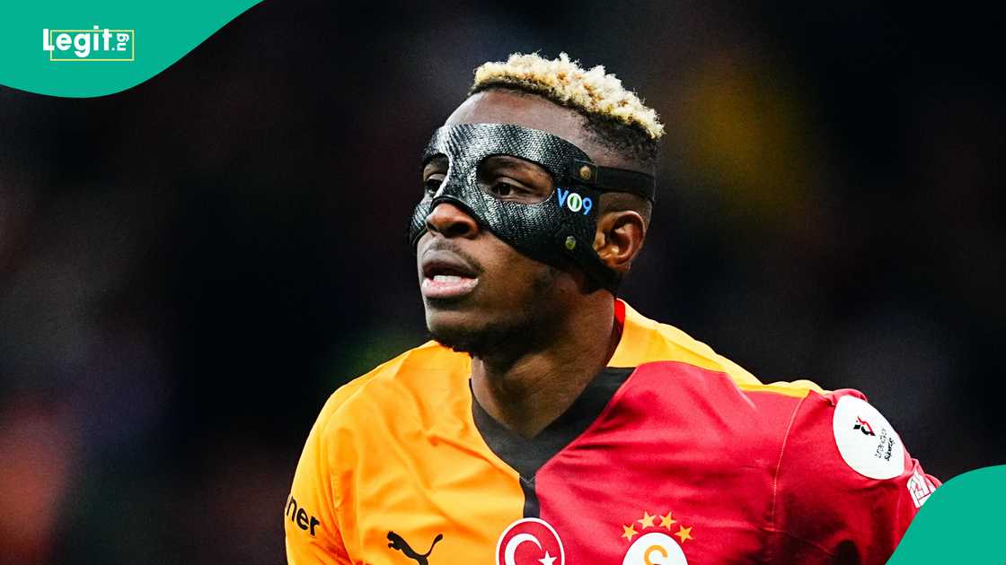 Victor Osimhen joins the league of Davido and Burna boy. Victor Osimhen joins the league of Davido and Burna boy.